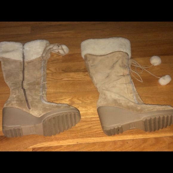 Karita suede/shearling coach camel boot! - Picture 4 of 5